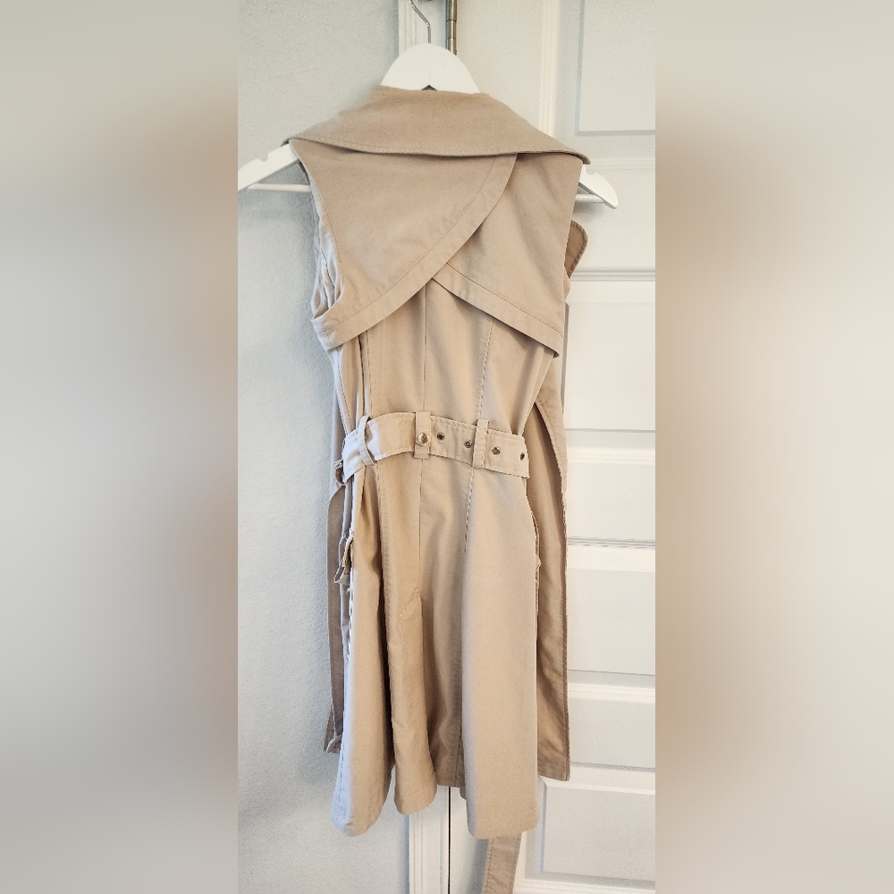 BEBE VEST COAT SIZE XS
